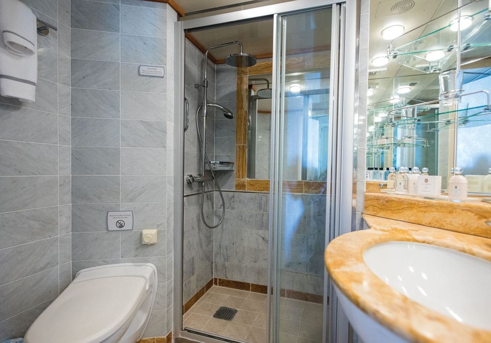 Regent Seven Seas Suite